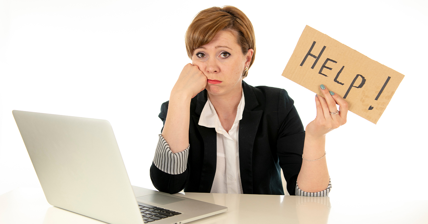 IT Support - Lady at computer asking for help